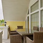Nocleg ze śniadaniem Gold House 4*