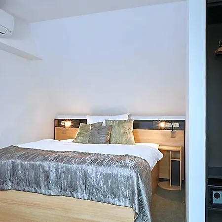 Gold House 4* Balatonfured
