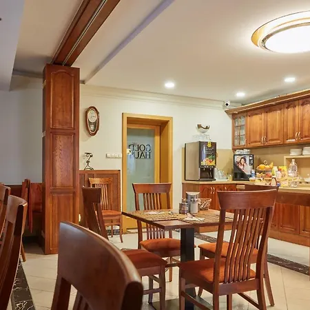 Gold House ベッド・アンド・ブレックファスト 4*