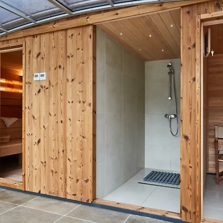 Gold House ベッド・アンド・ブレックファスト 4*