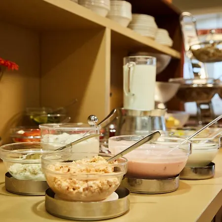 ベッド・アンド・ブレックファスト Gold House