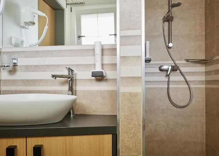 Frühstückspension Gold House 4*